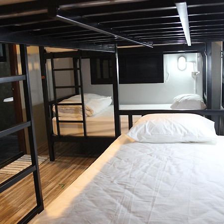 Rak Khun Hostel Чиангмай Экстерьер фото