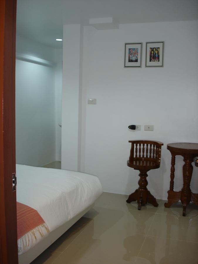 Rak Khun Hostel Чиангмай Экстерьер фото