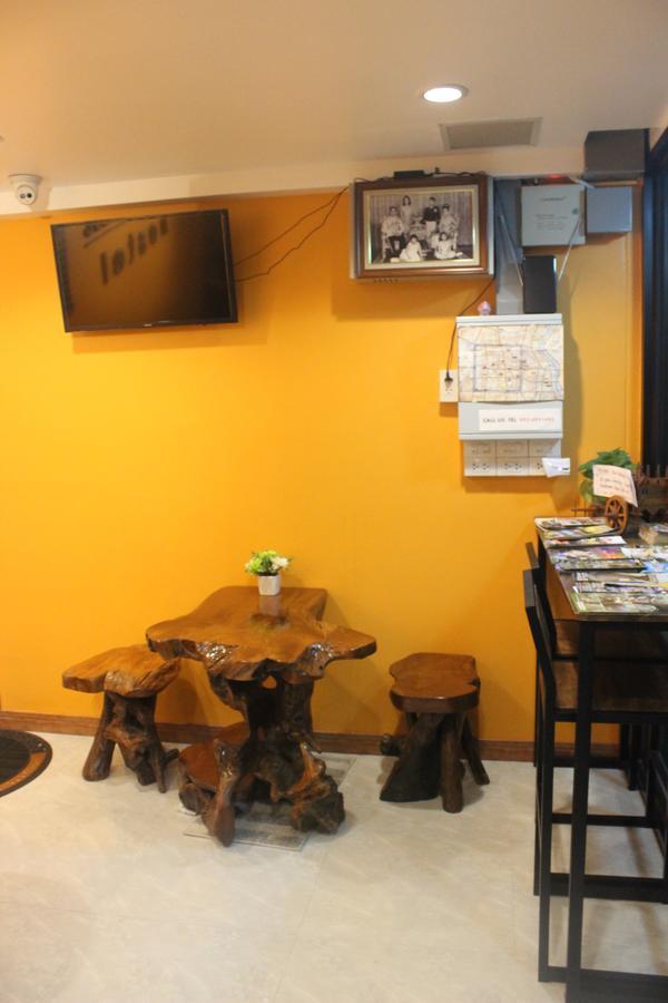 Rak Khun Hostel Чиангмай Экстерьер фото