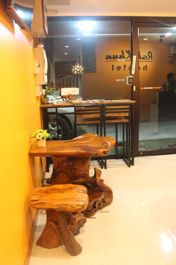 Rak Khun Hostel Чиангмай Экстерьер фото