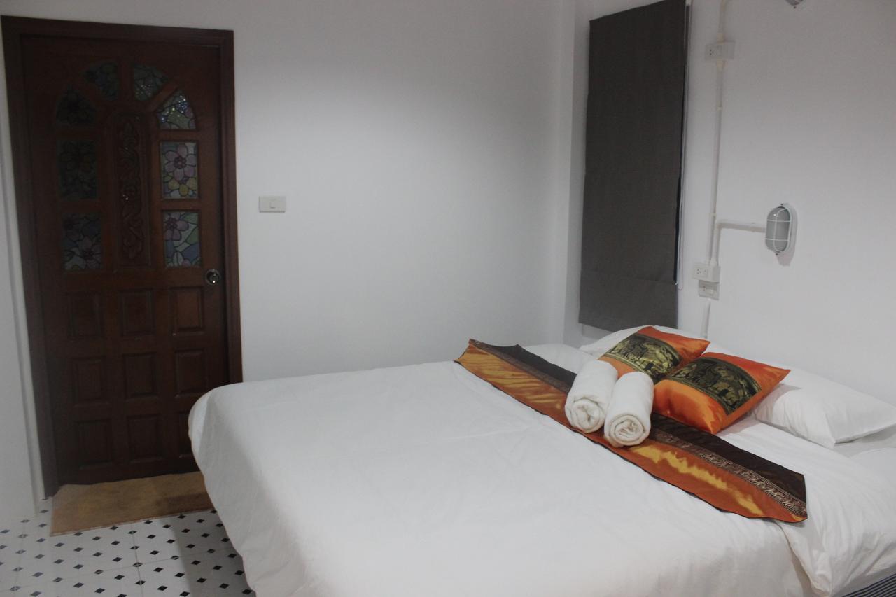 Rak Khun Hostel Чиангмай Экстерьер фото