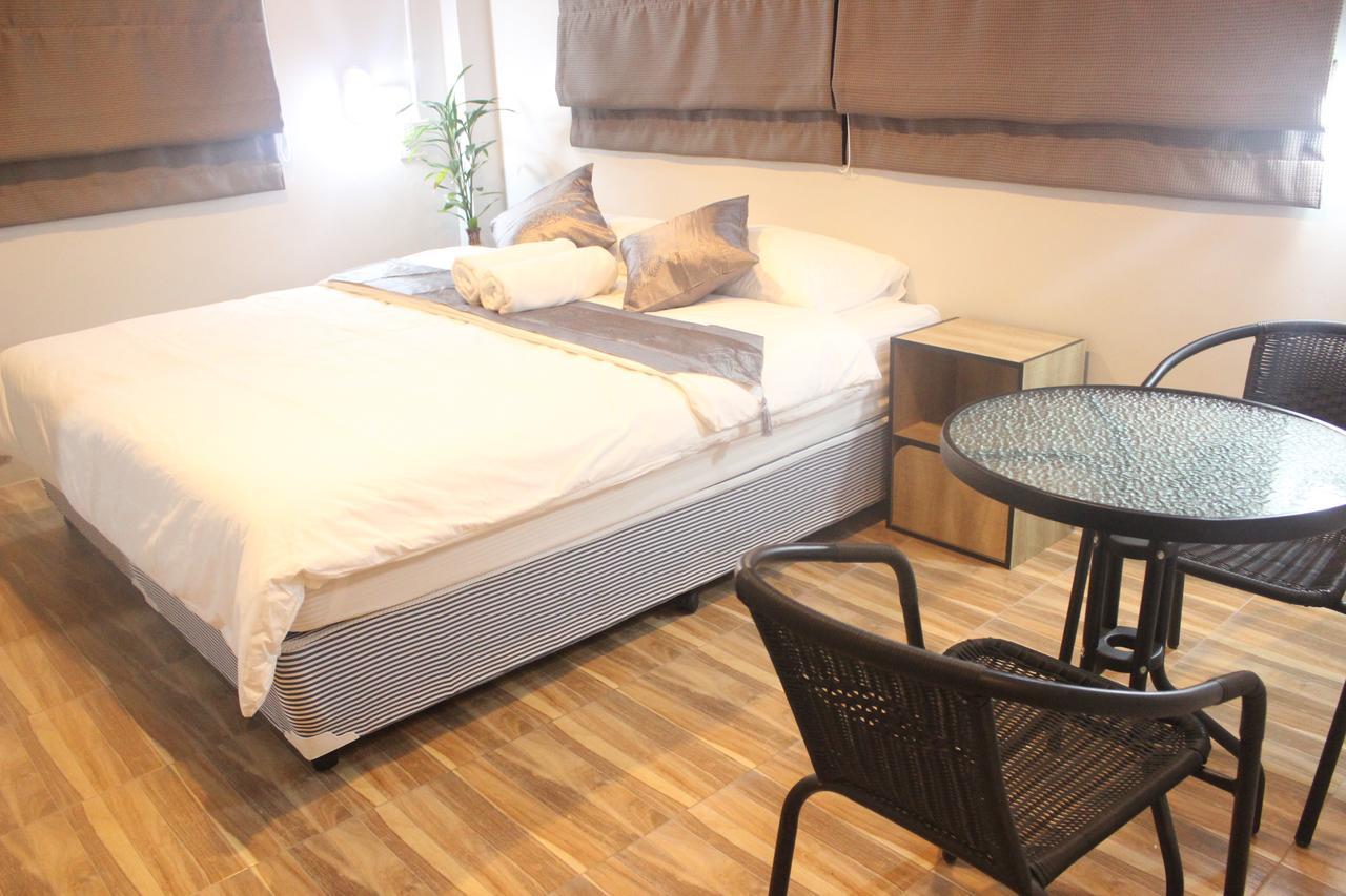 Rak Khun Hostel Чиангмай Экстерьер фото